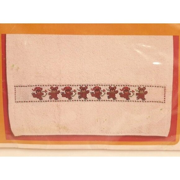 Vtg 1984 The Creative Circle ~ #2419 SKATING BEARS TOWELS - 11 1/4" x 20" - NOS! - Picture 1 of 5